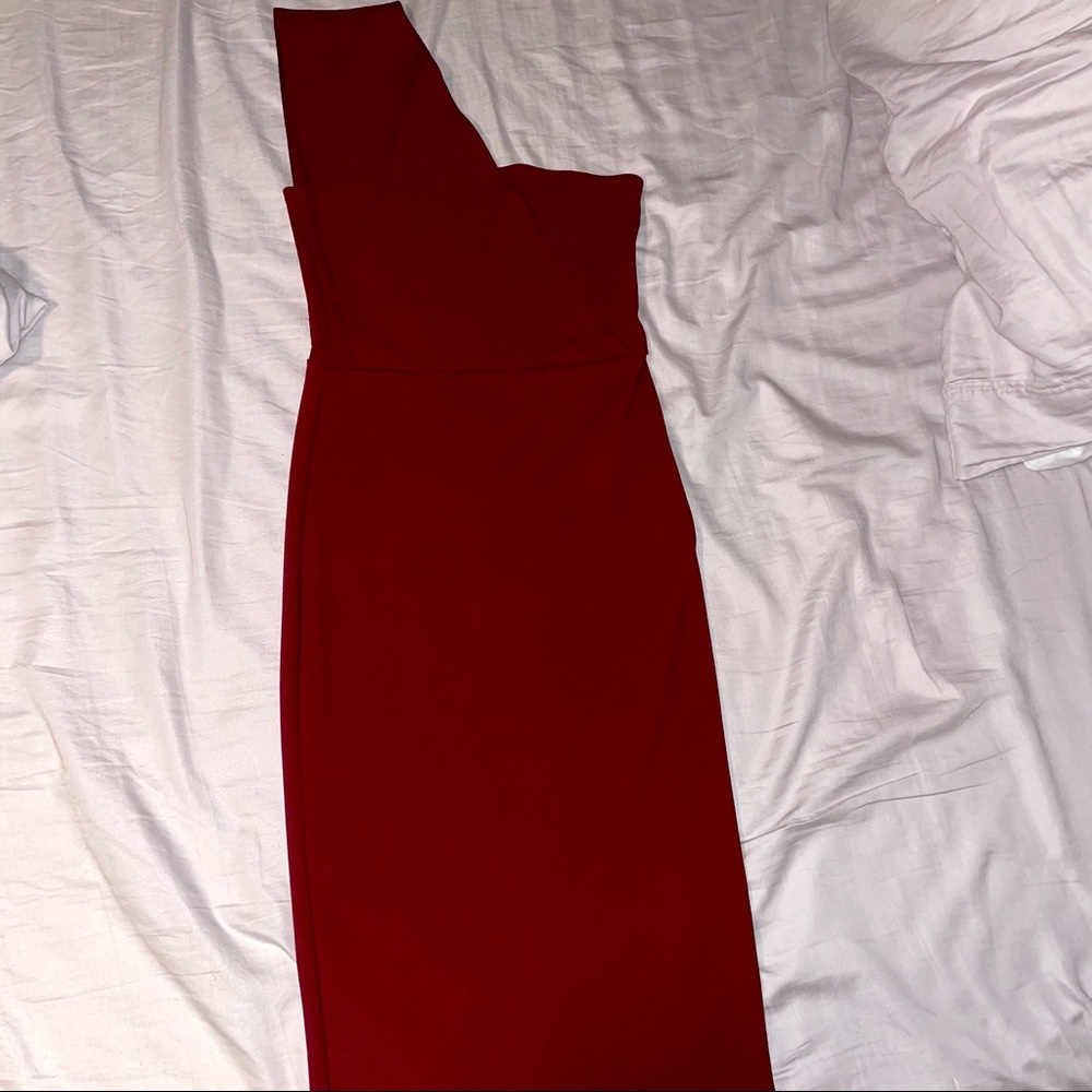 Maroon one shoulder bodycon midi dress